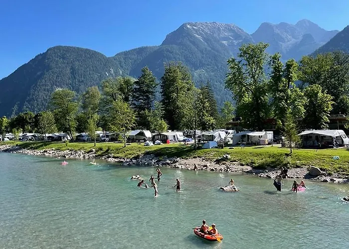 Alpenliebe Lofer - Bergblick & Pool Апартаменты Санкт-Мартин-бай-Лофер